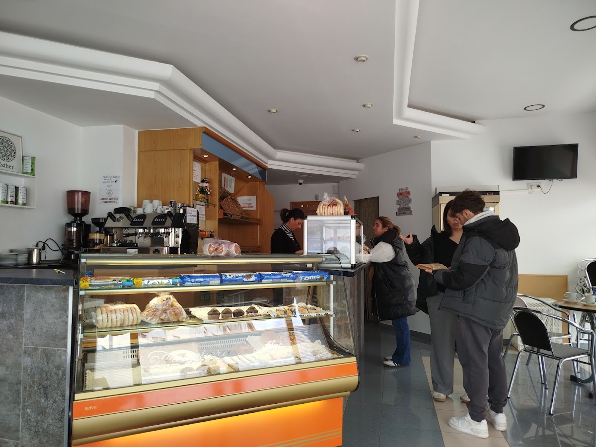 The bakery and coffee - Foto 3
