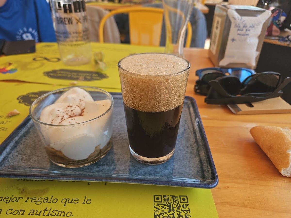 Gastrobar La Fábrica Brewpub - Foto 4