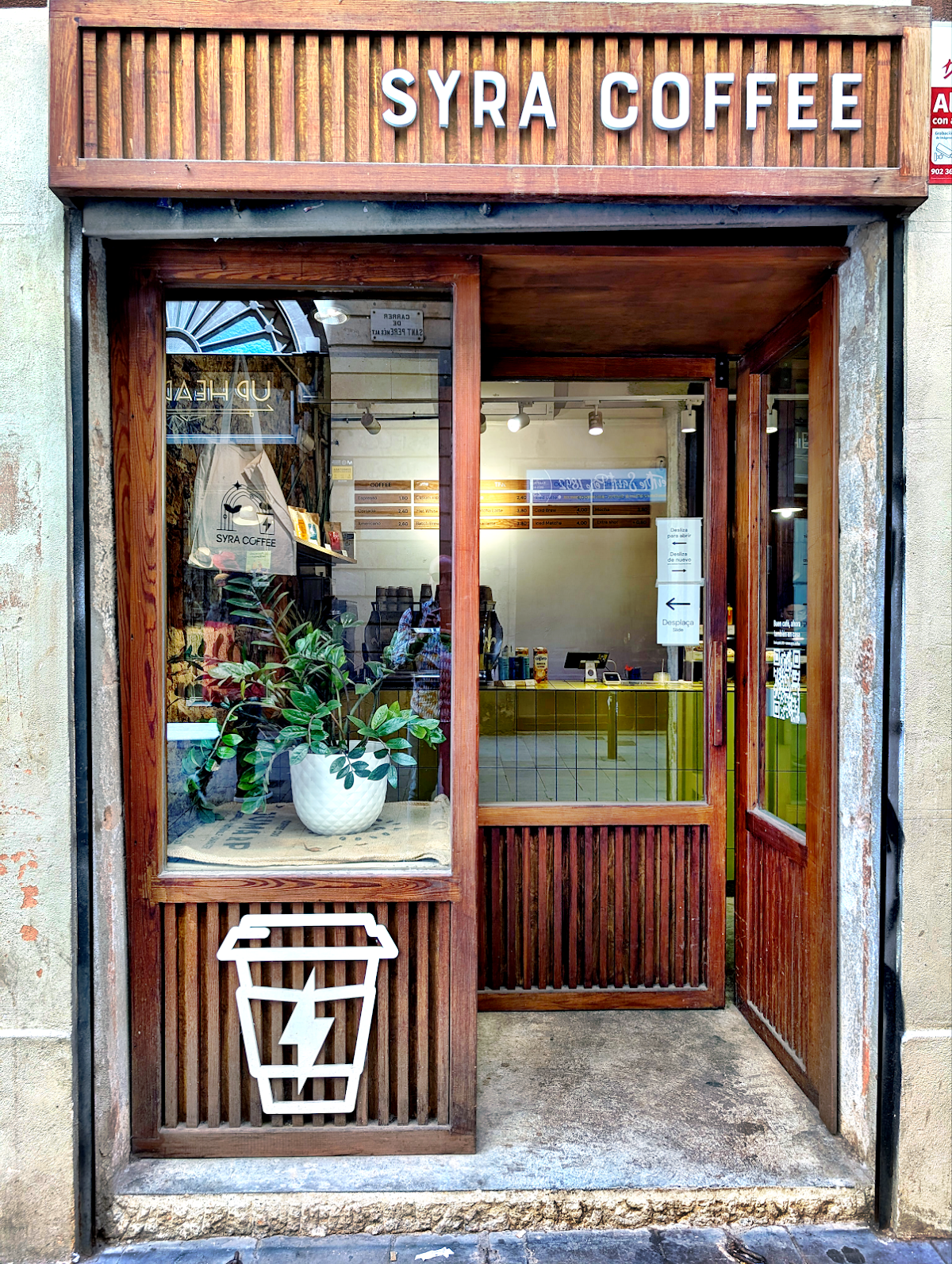 Syra Coffee - Born - Foto 3