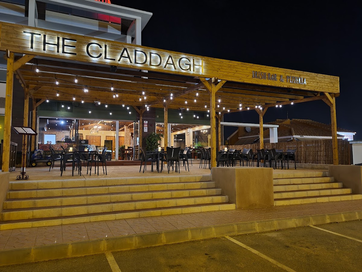 The Claddagh Wood Fired Pizzeria - Foto 1