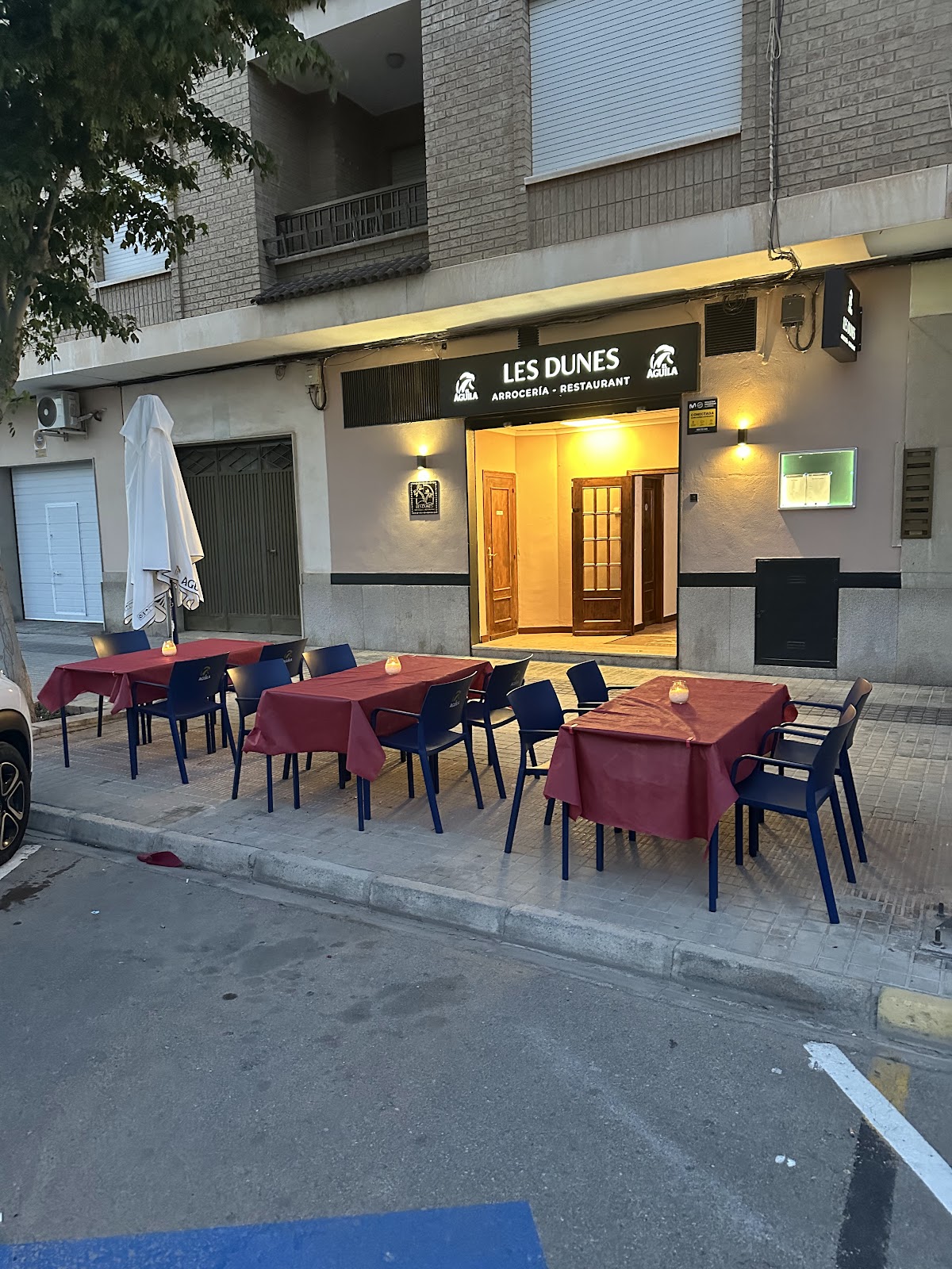 LES DUNES - ARROCERÍA - RESTAURANTE