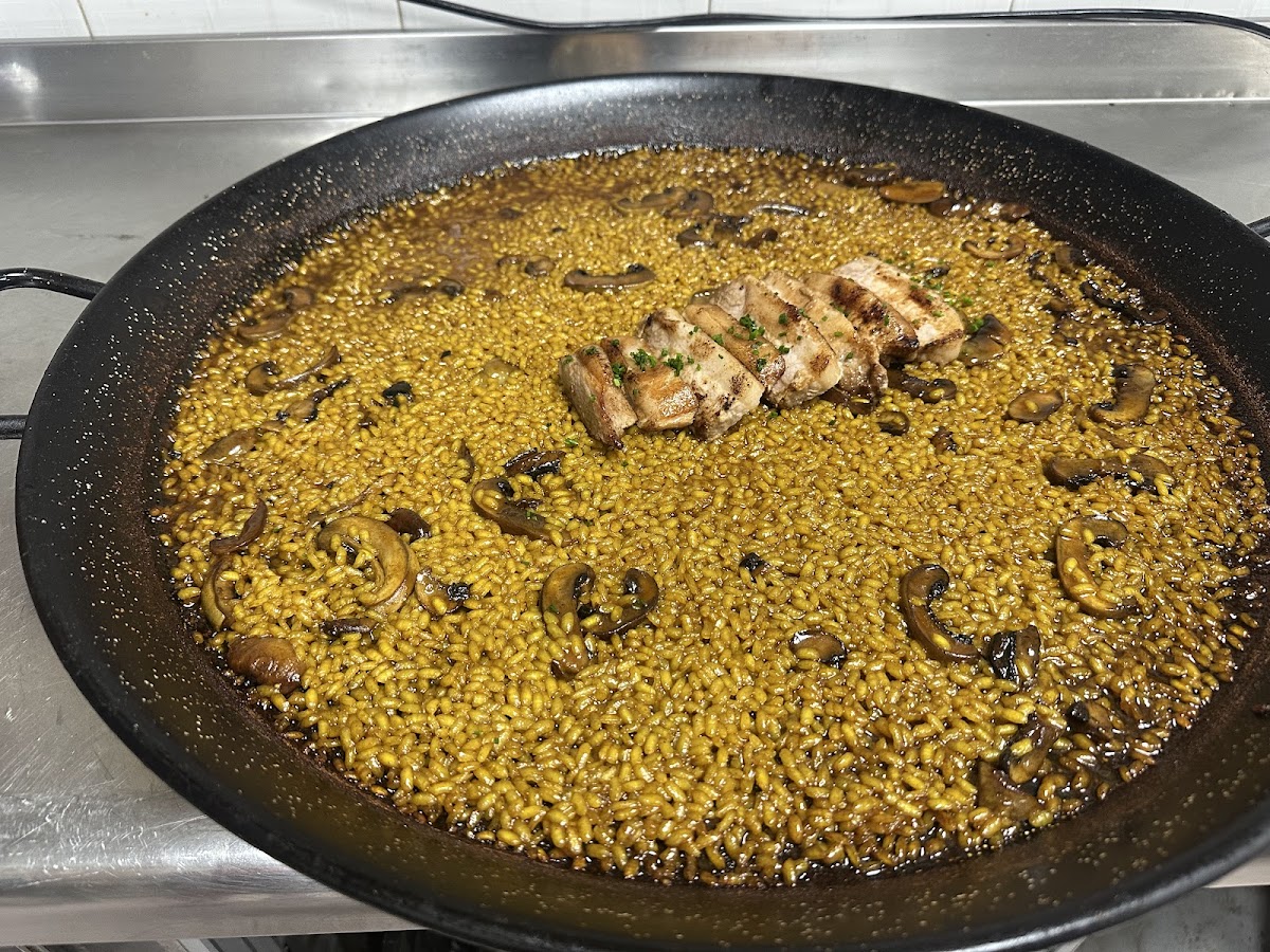 LES DUNES - ARROCERÍA - RESTAURANTE - Foto 3