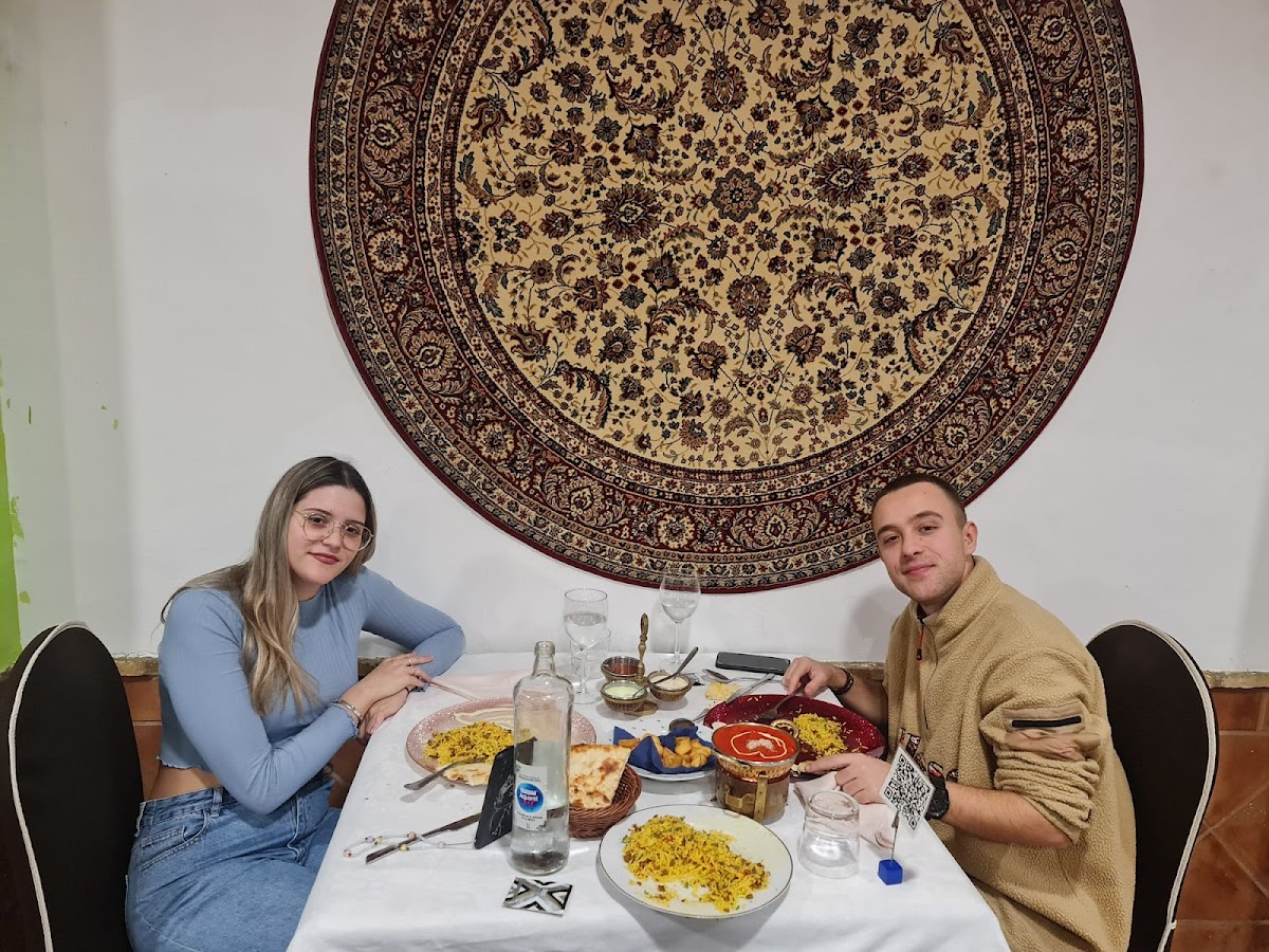 Royal Tandoori Indian Restaurant - Foto 4