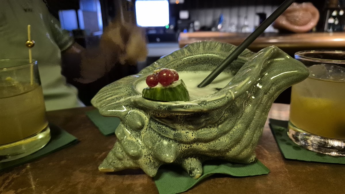 Hemingway Gin & Cocktail Bar - Foto 3