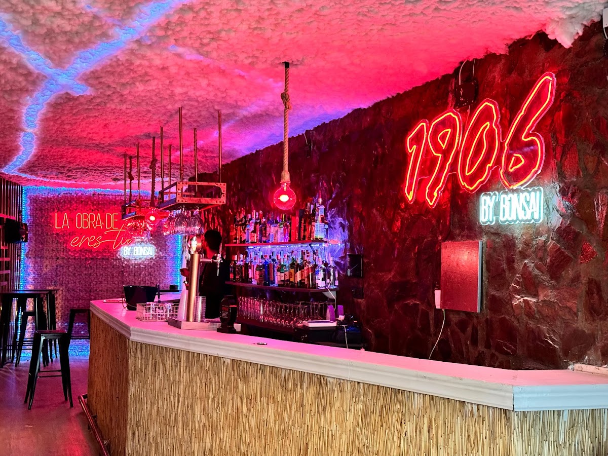 BONSAI PUB