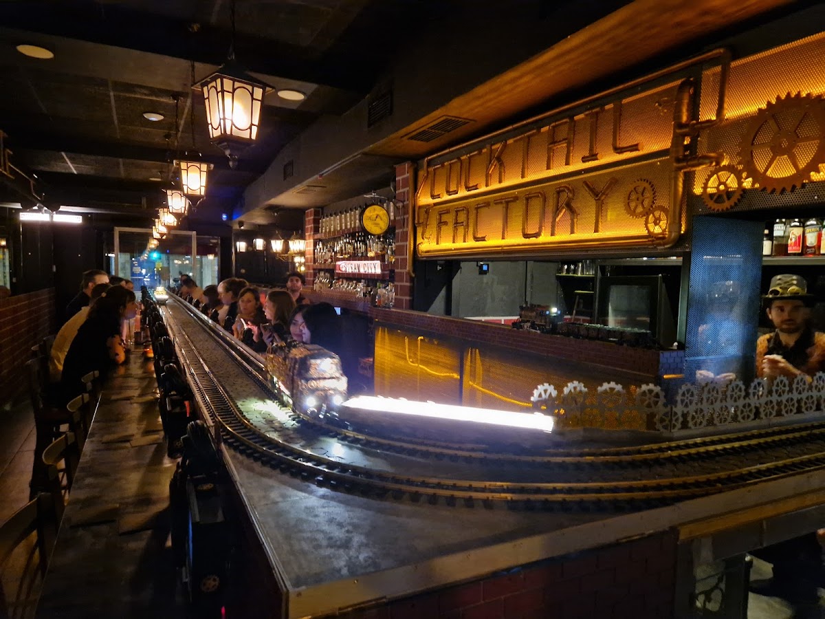 Steam City Cocktail Bar (Orient Express) - Foto 2