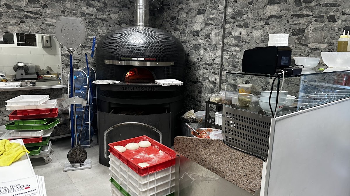 Pizzería Los Dos Hermanos " Magaluf " - Foto 1