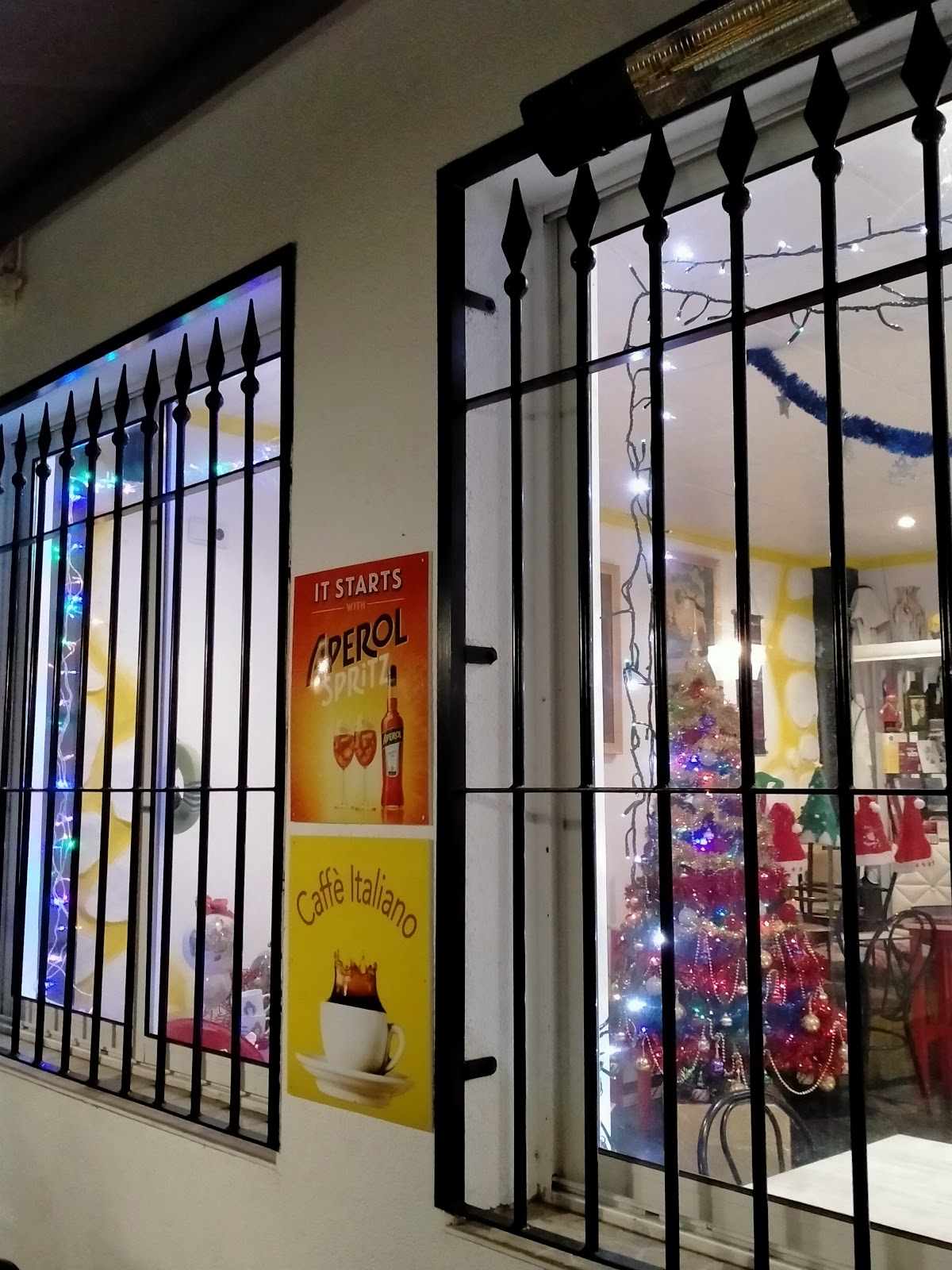 Emilia Corazon - Foto 1