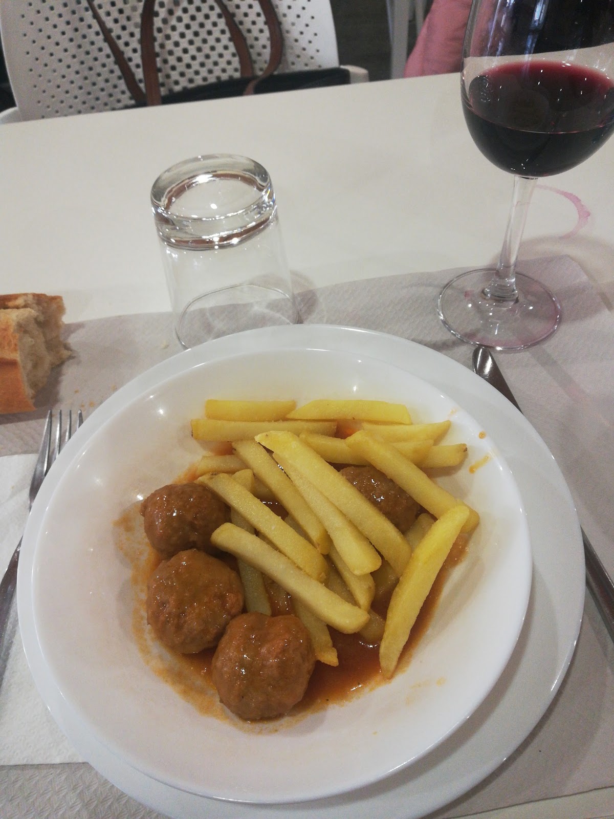 Cafetería Universidad de Humanidades - Foto 2