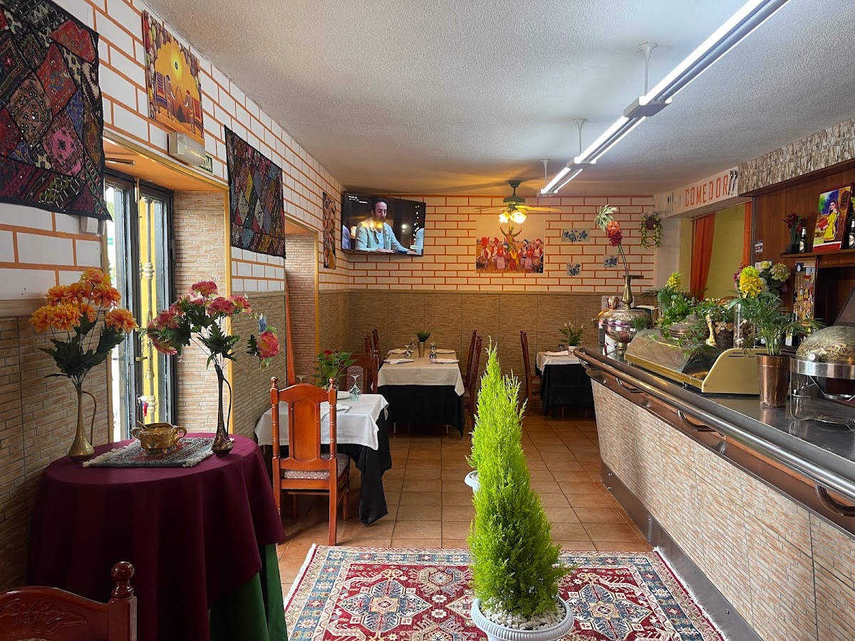 Royal Tandoori Indian Restaurant Palencia - Foto 1