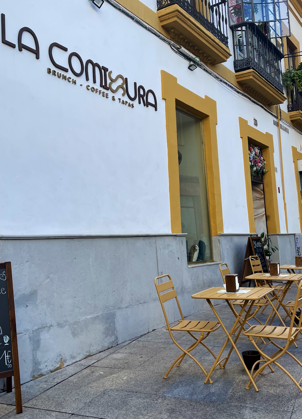 La Comissura brunch and breakfast