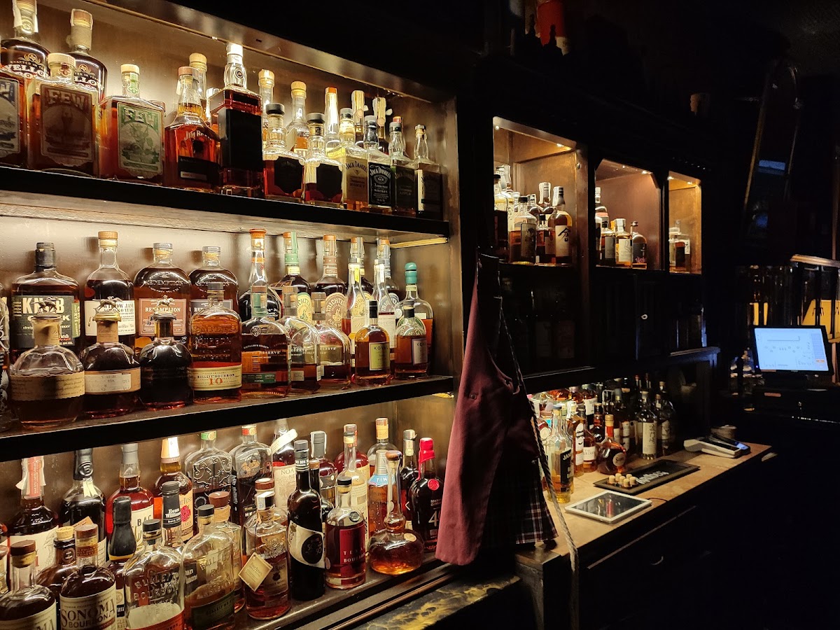 La Whiskeria - Whisky & Cocktail Bar - Foto 4