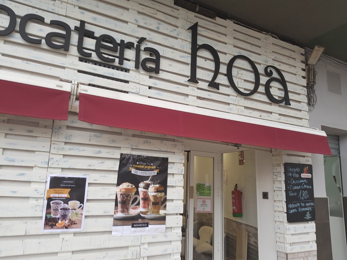 Cafetería y Bocatería L' Ana
