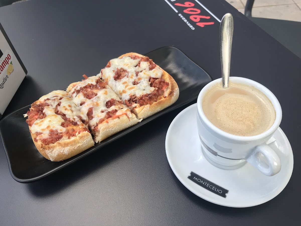 Cafetería y Bocatería L' Ana - Foto 4