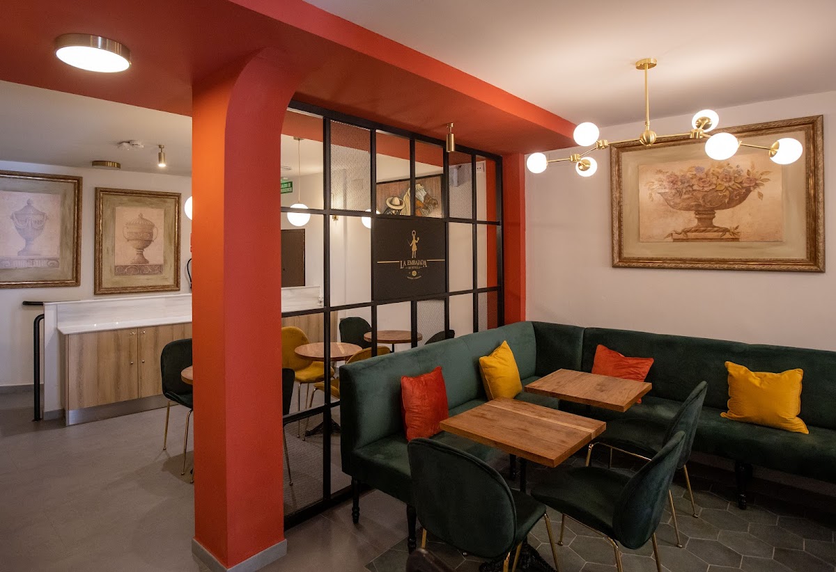 La Embajada de Sevilla - Foto 3