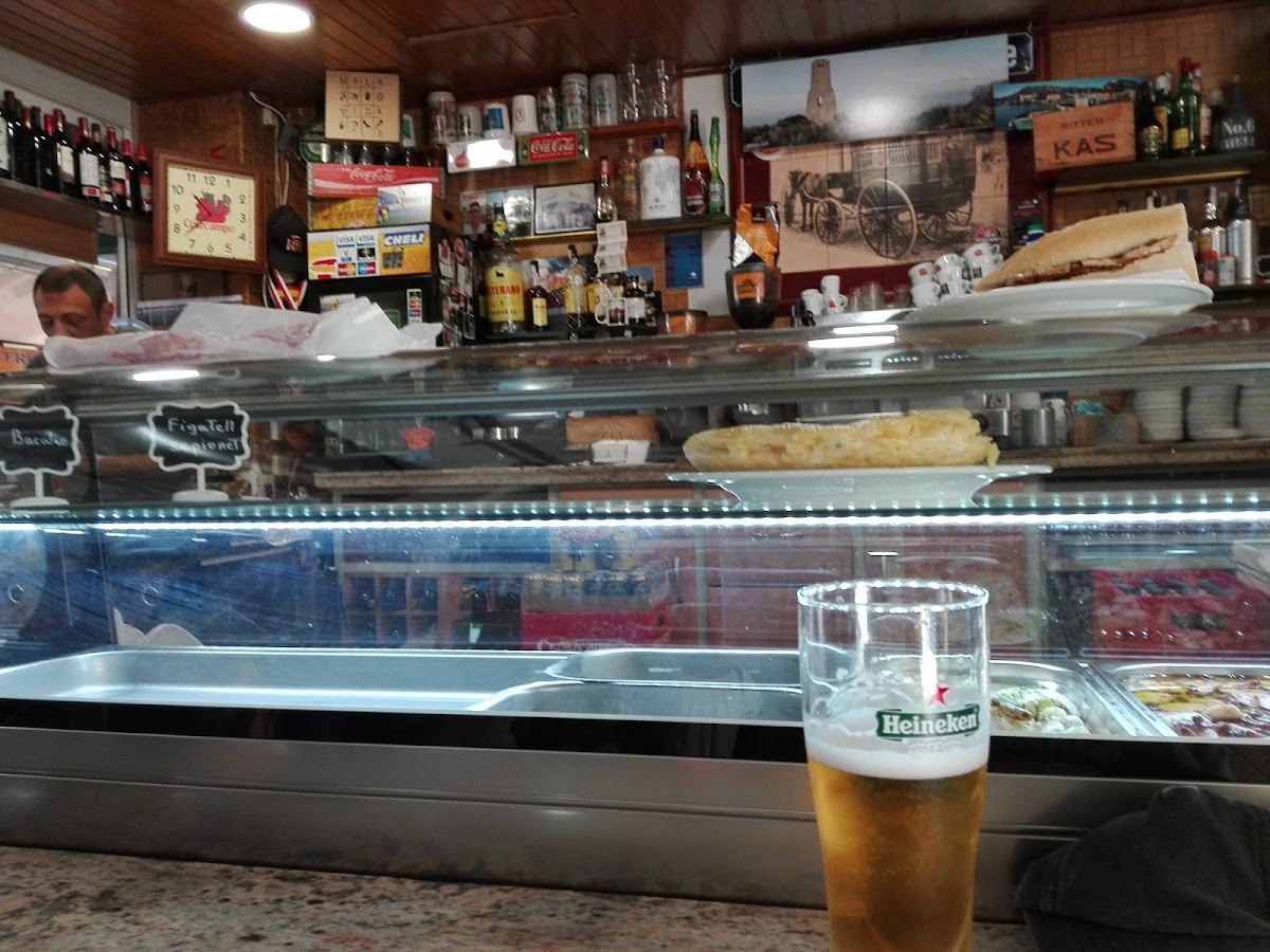 Cafetería Bar Magallanes - Foto 1