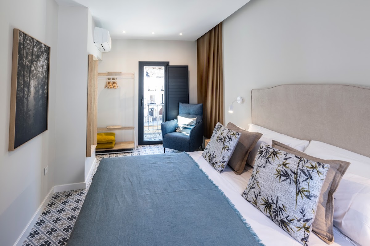 Apartamentos El Patio Plaza Mayor Cáceres - Foto 2