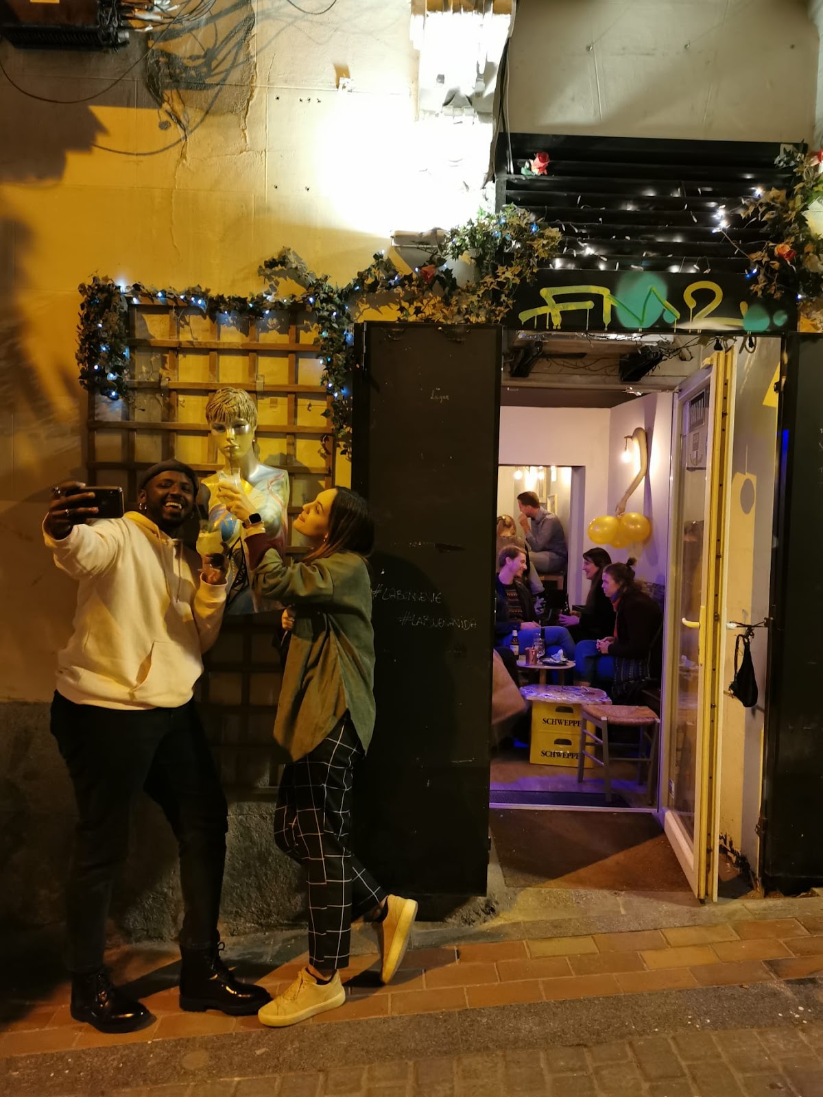 Maniquí Bar - Foto 2