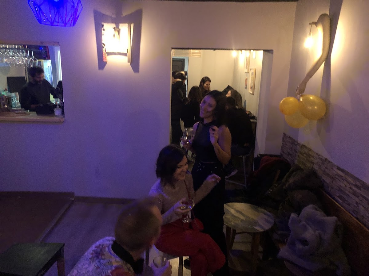 Maniquí Bar - Foto 4