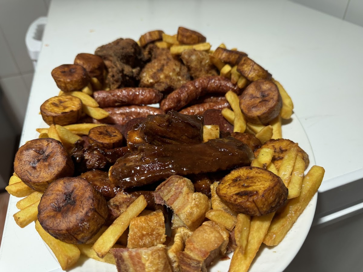 Bar restaurante Pica pollo Dominicano - Foto 4