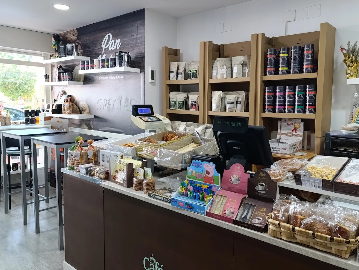 CAFÉ Y SONRISAS – Tienda de café artesanal en Alcalá - Foto 4