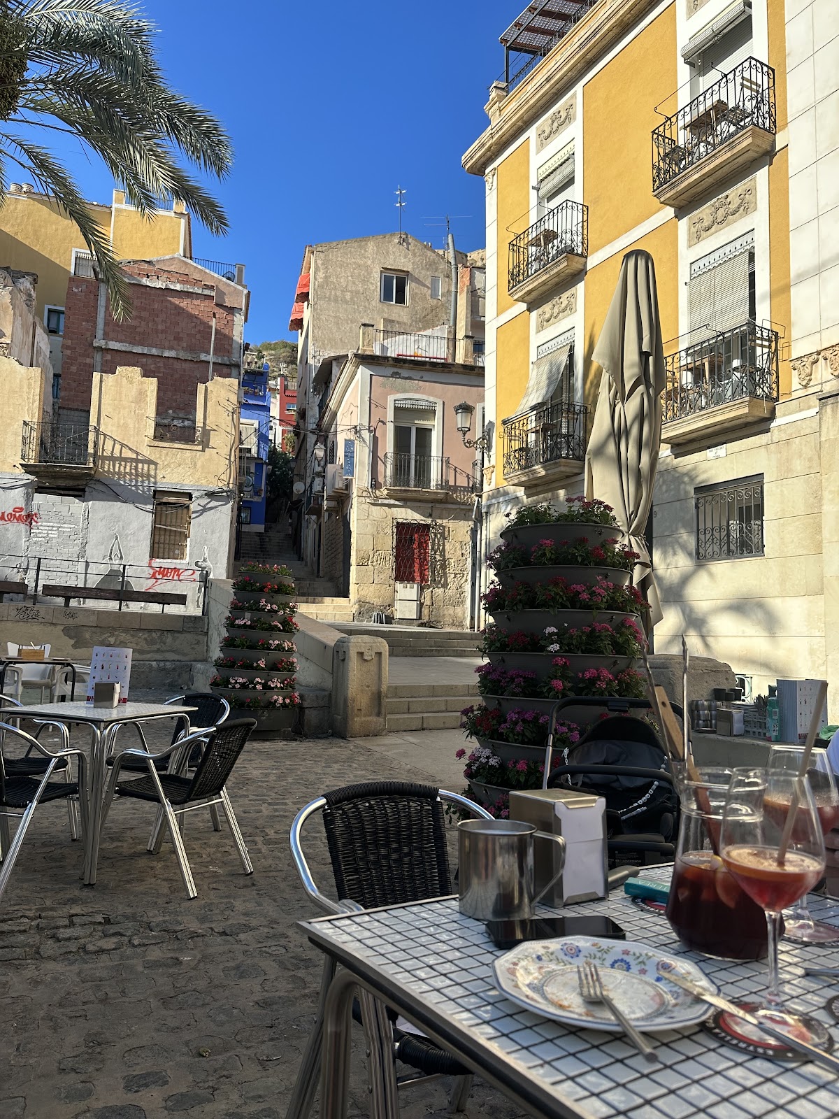 Bar Tapas LA FABRICA Alicante - Foto 2