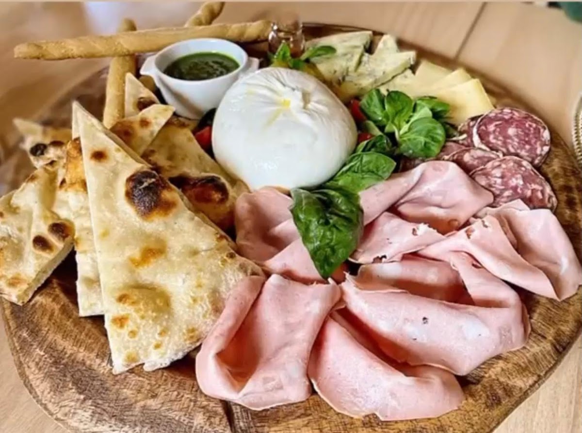 Restaurante y Pizzería La Mole - Foto 2