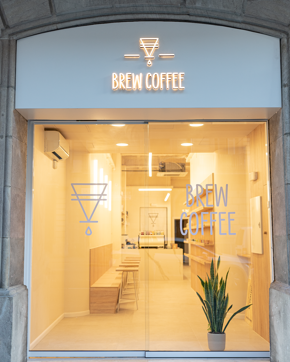 Brew Coffee Urquinaona - Foto 1