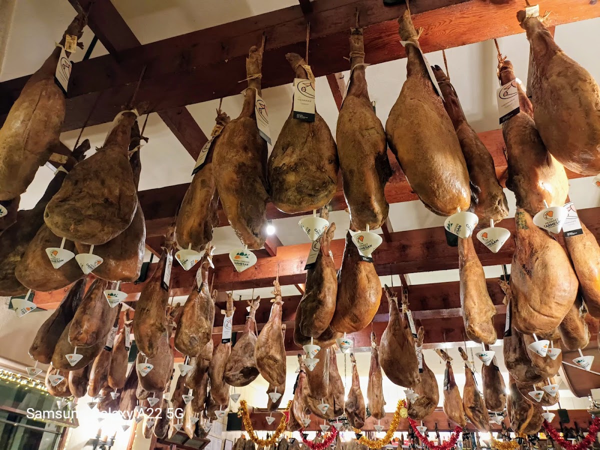 Jamonería La Leonesa - Foto 3