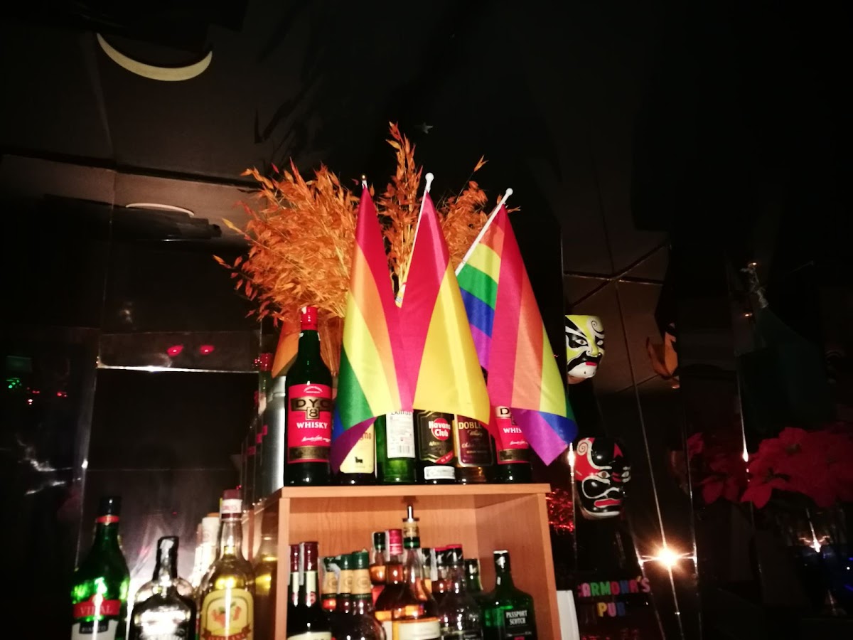 CARMONA,S PUB COPAS. - Foto 5