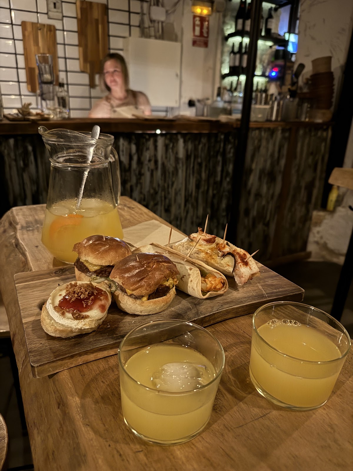 Bar Los Picapiedra - Foto 3