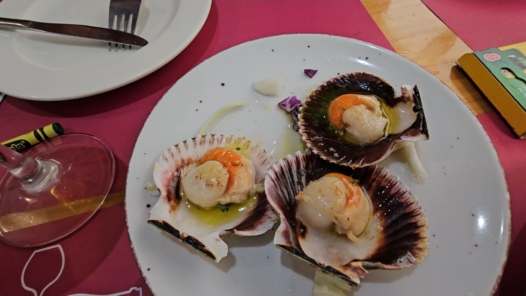 Casa Rafael vinos y tapas - Foto 4