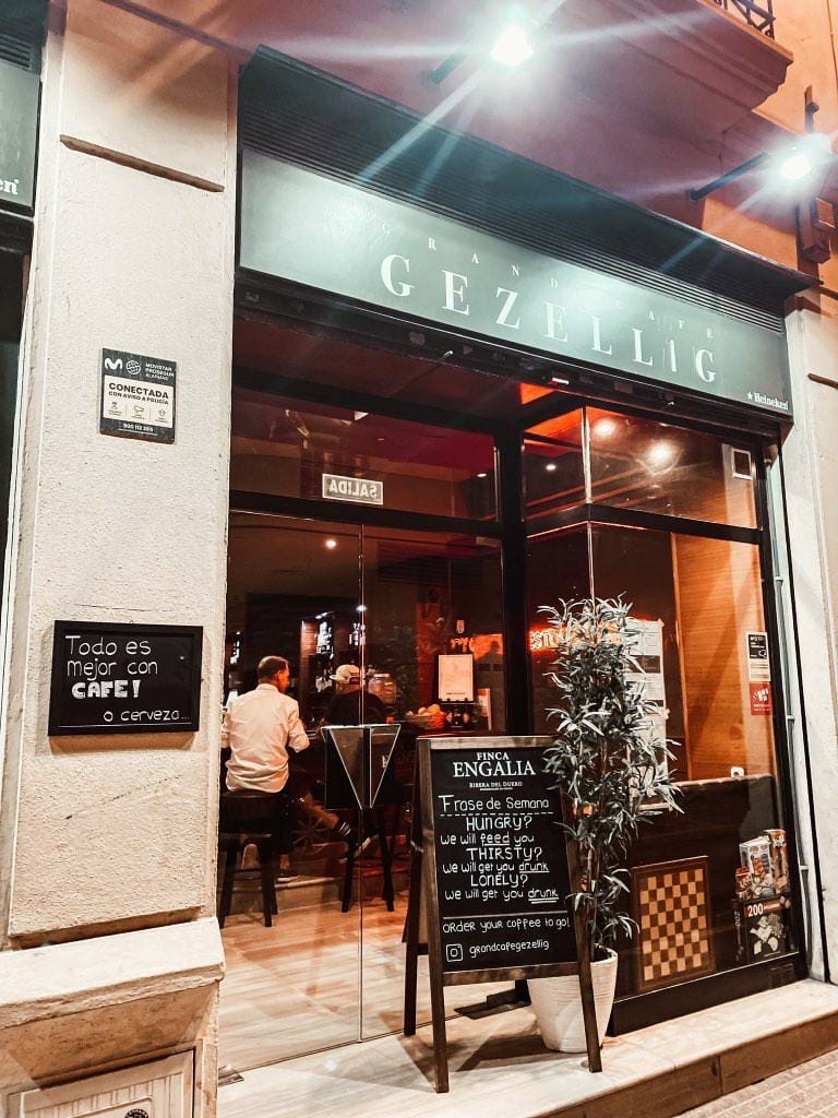 Grand Café Gezellig - Foto 1