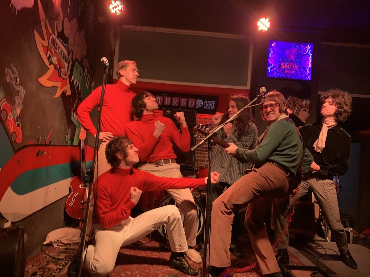 Stereo Rock & Roll Bar