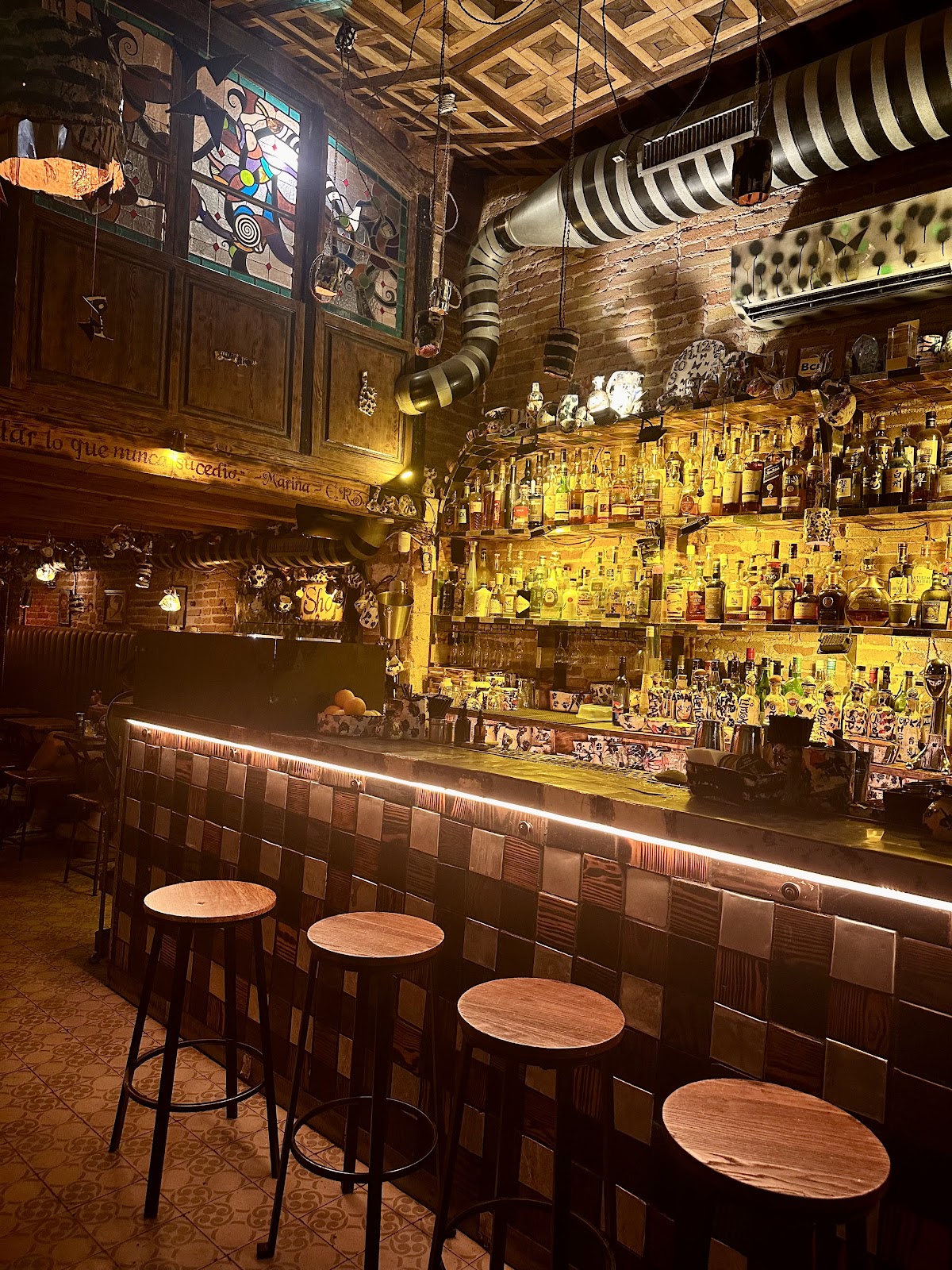 Mariposa Negra Cocktail Bar - Cócteles de autor - Foto 2