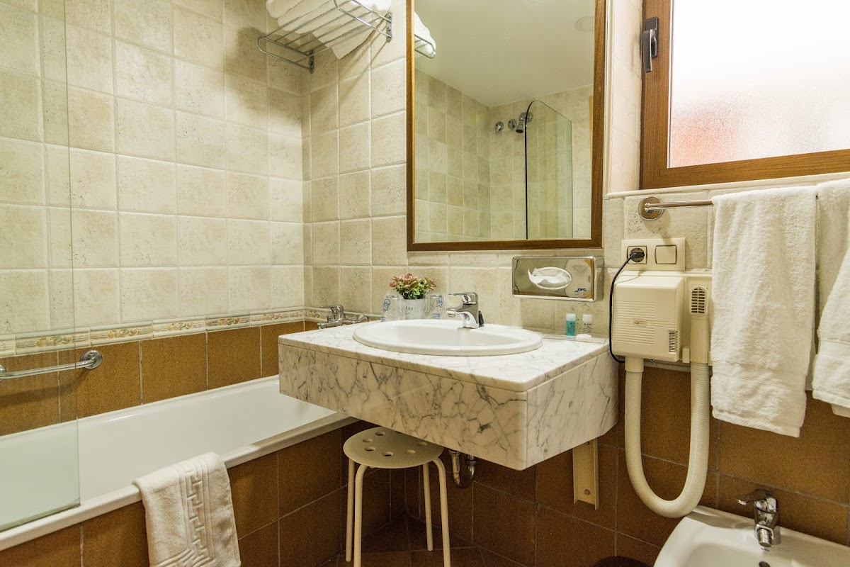 Antika Snoga - Foto 3