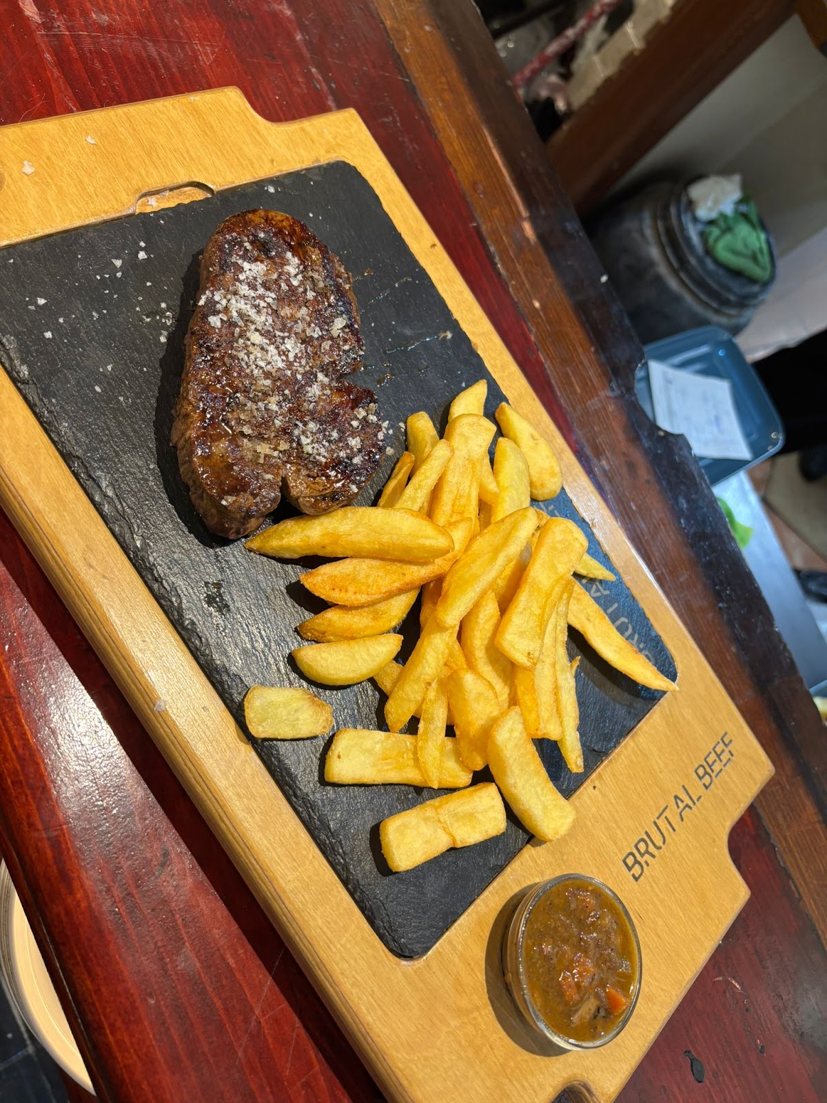 BRUTAL BEEF - Foto 2