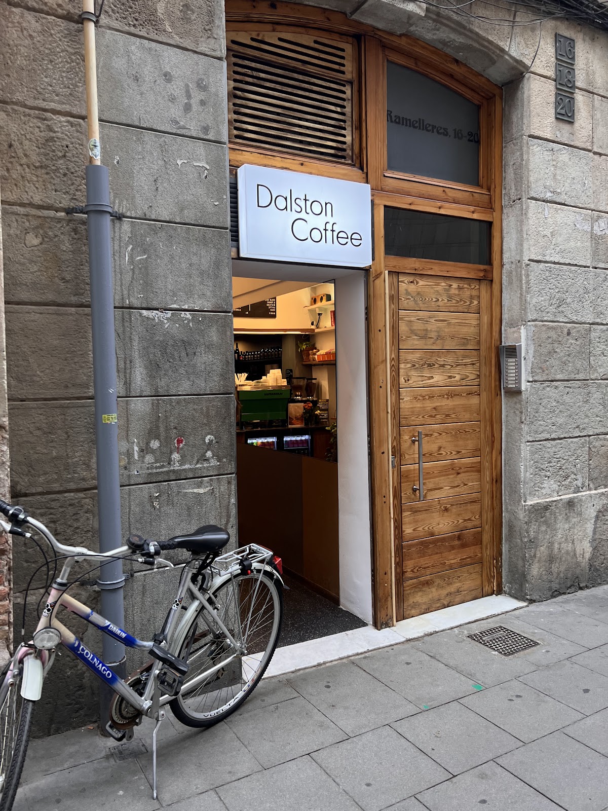 Dalston Coffee - Foto 4