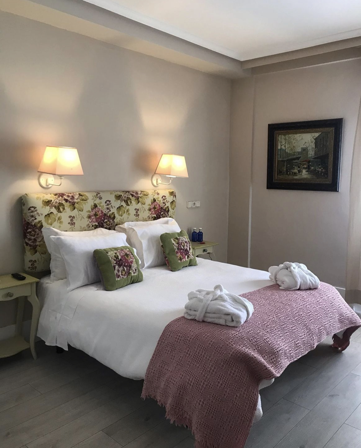 Ares Hotel