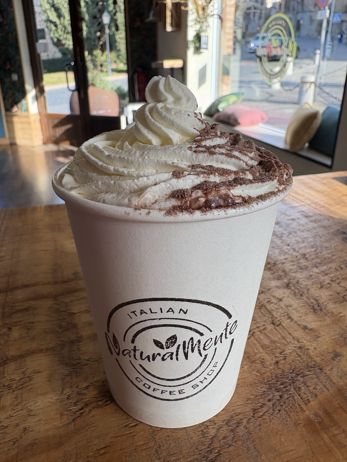 Naturalmente Italian Coffee & Bakery - Foto 3