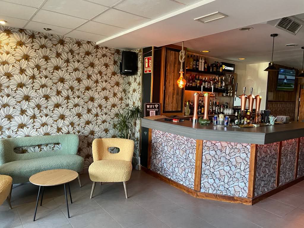 Black Gold Restaurante & Bar