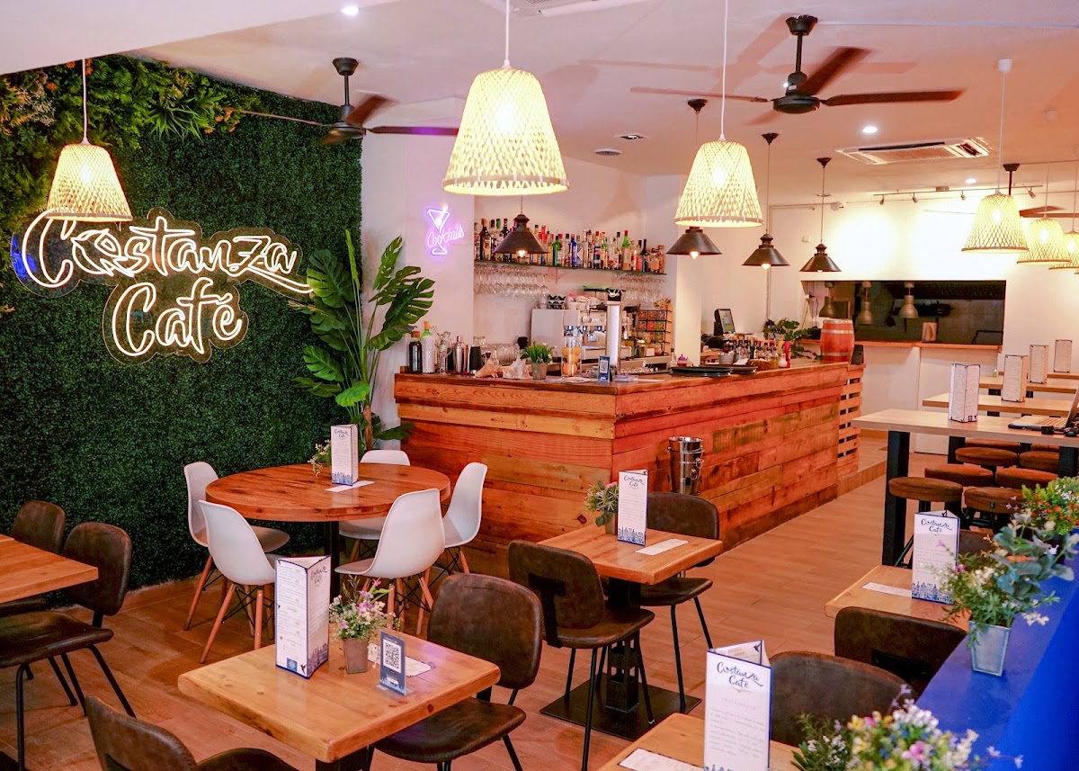 Costanza Cafe - Foto 1