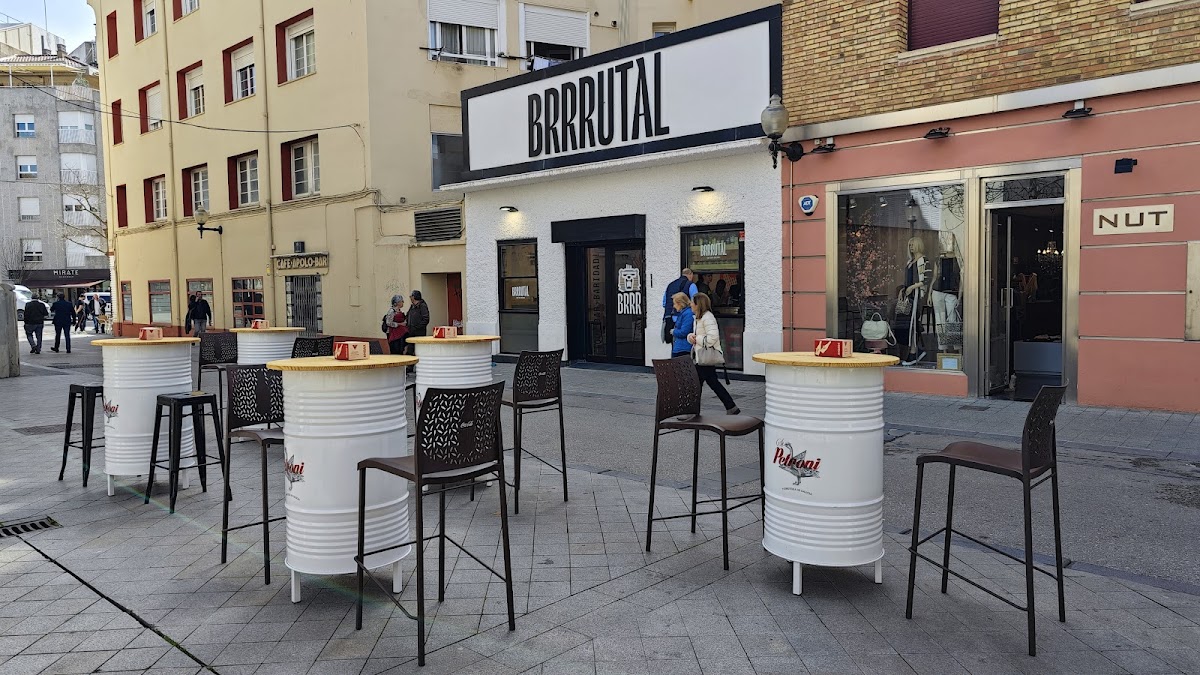 Brrrutal - Que Bar-baridad - Foto 1