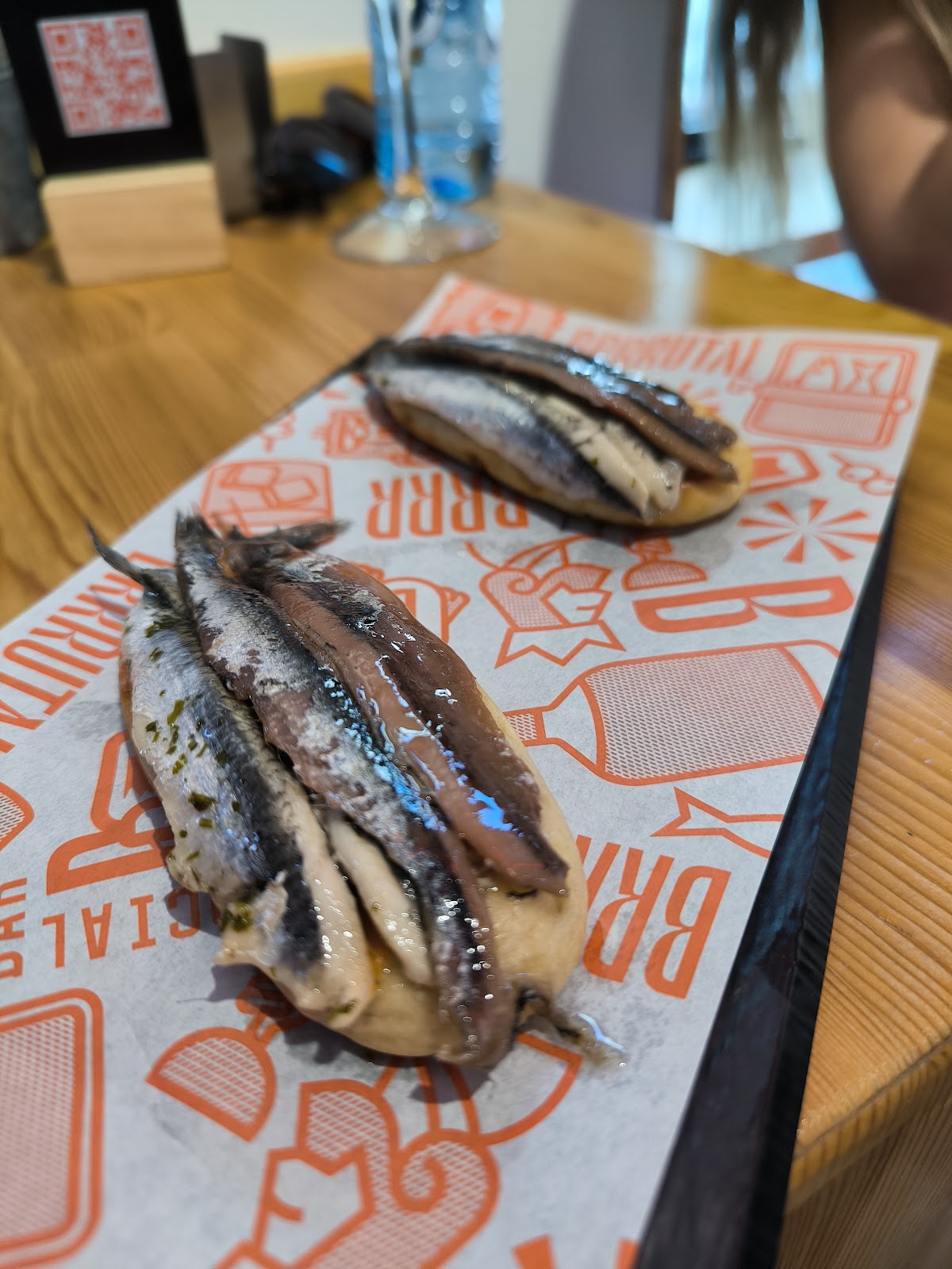 Brrrutal - Que Bar-baridad - Foto 3