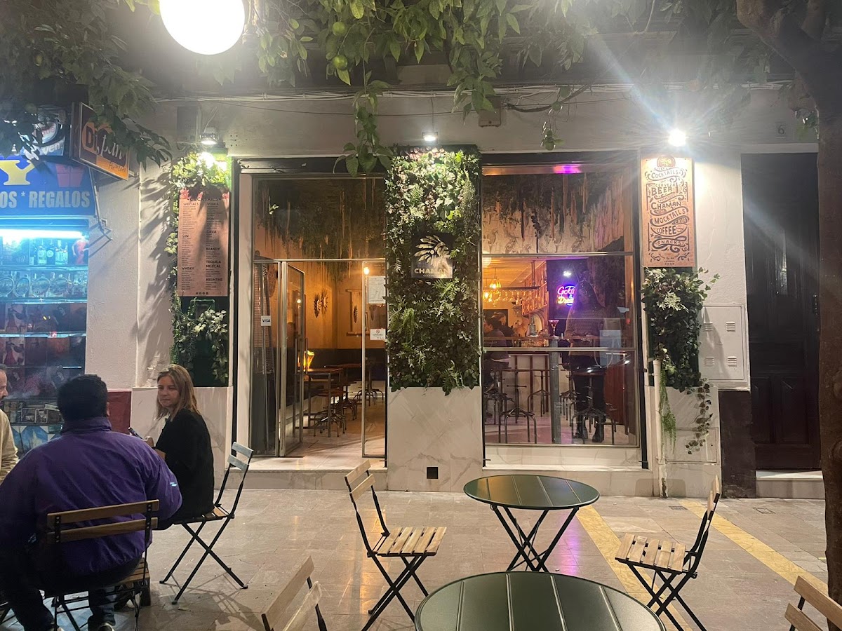 Chaman Cocktail Bar - Foto 1