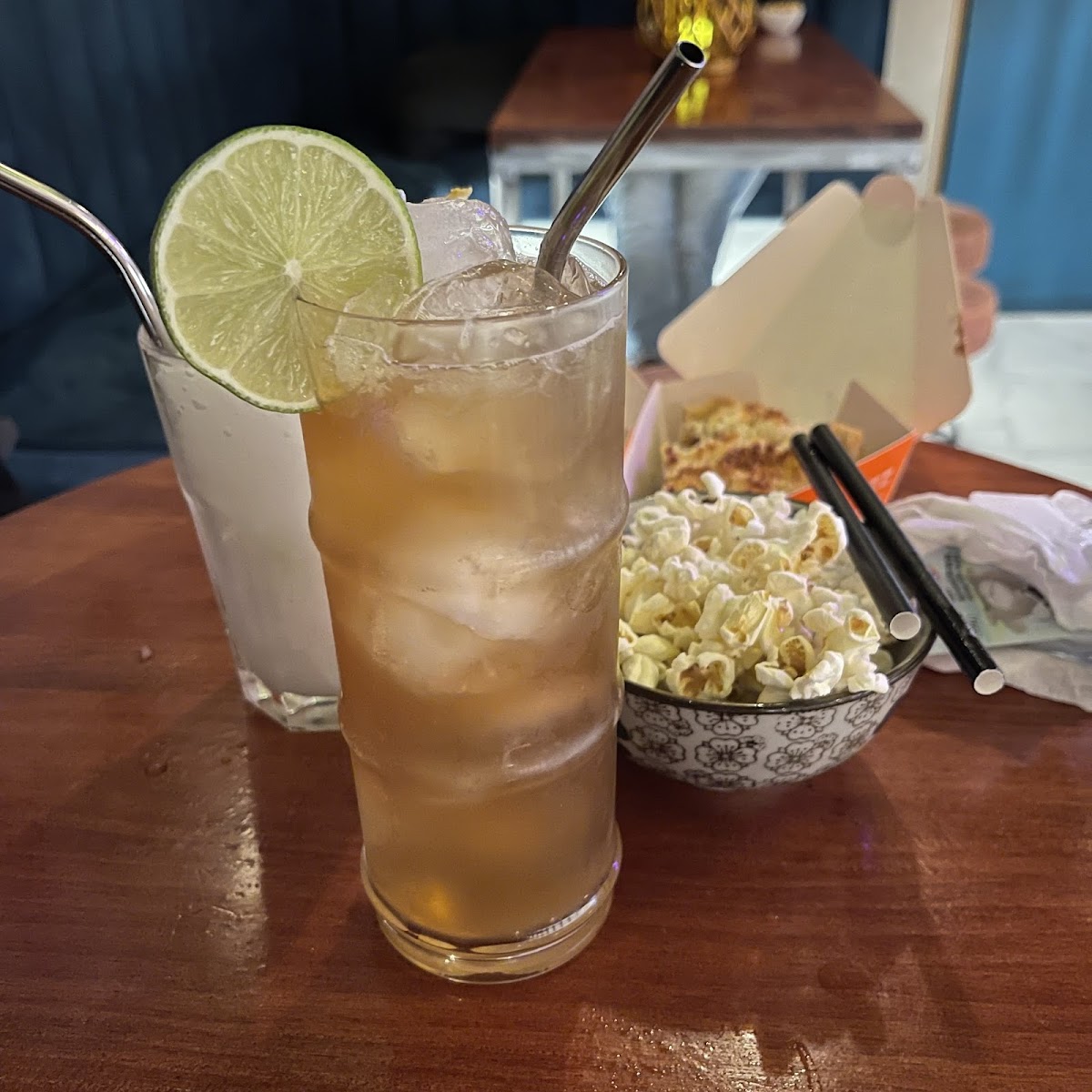 Chaman Cocktail Bar - Foto 3