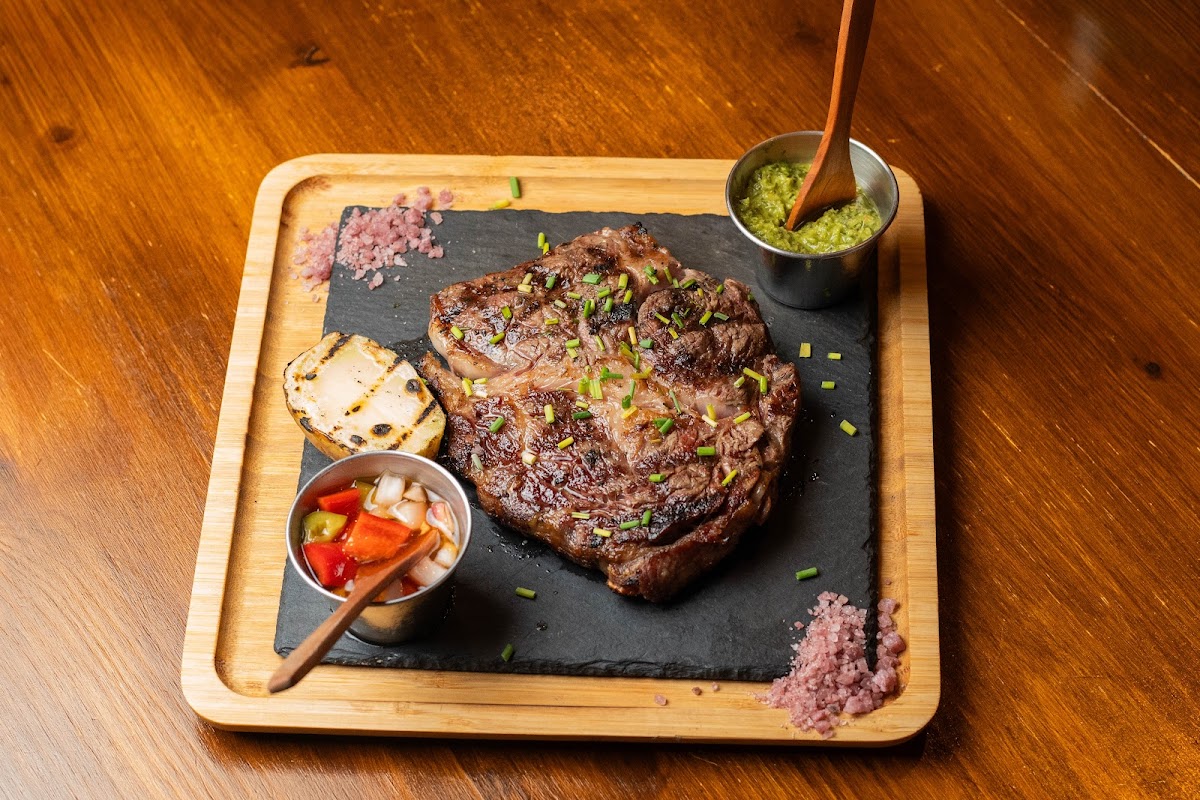 La Parrillada Grill Steak House - Foto 4