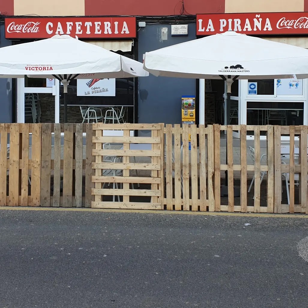 Cafetería- Hamburguesería La Piraña - Foto 5