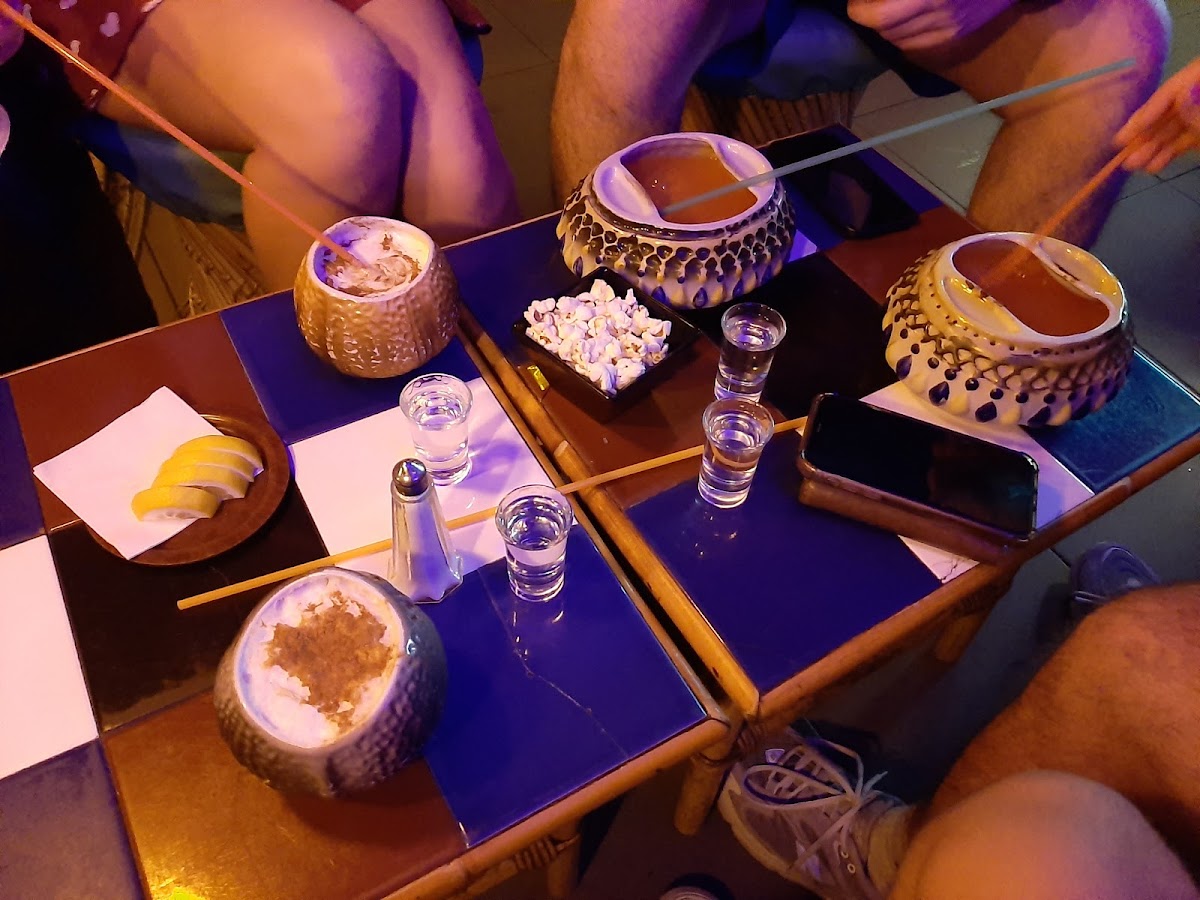 Kahiki Barcelona, Tiki bar, pub, cocteleria - Foto 2