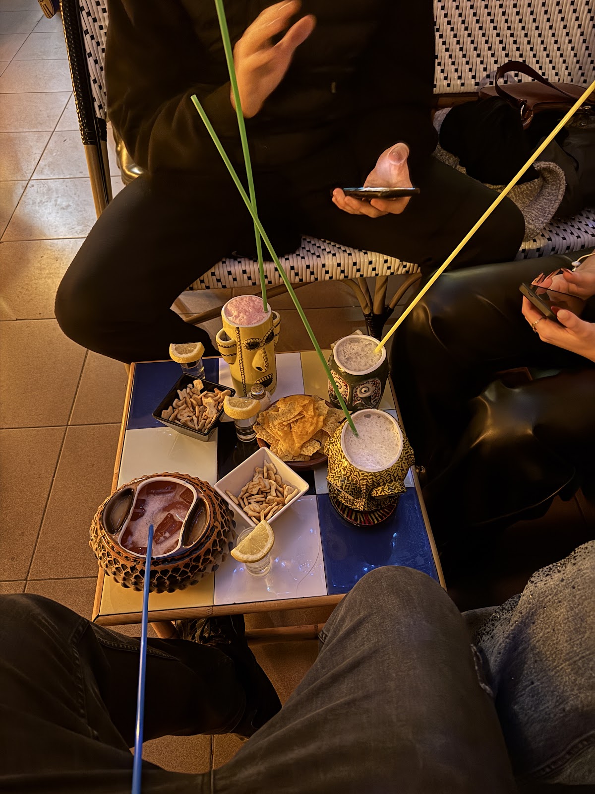 Kahiki Barcelona, Tiki bar, pub, cocteleria - Foto 5